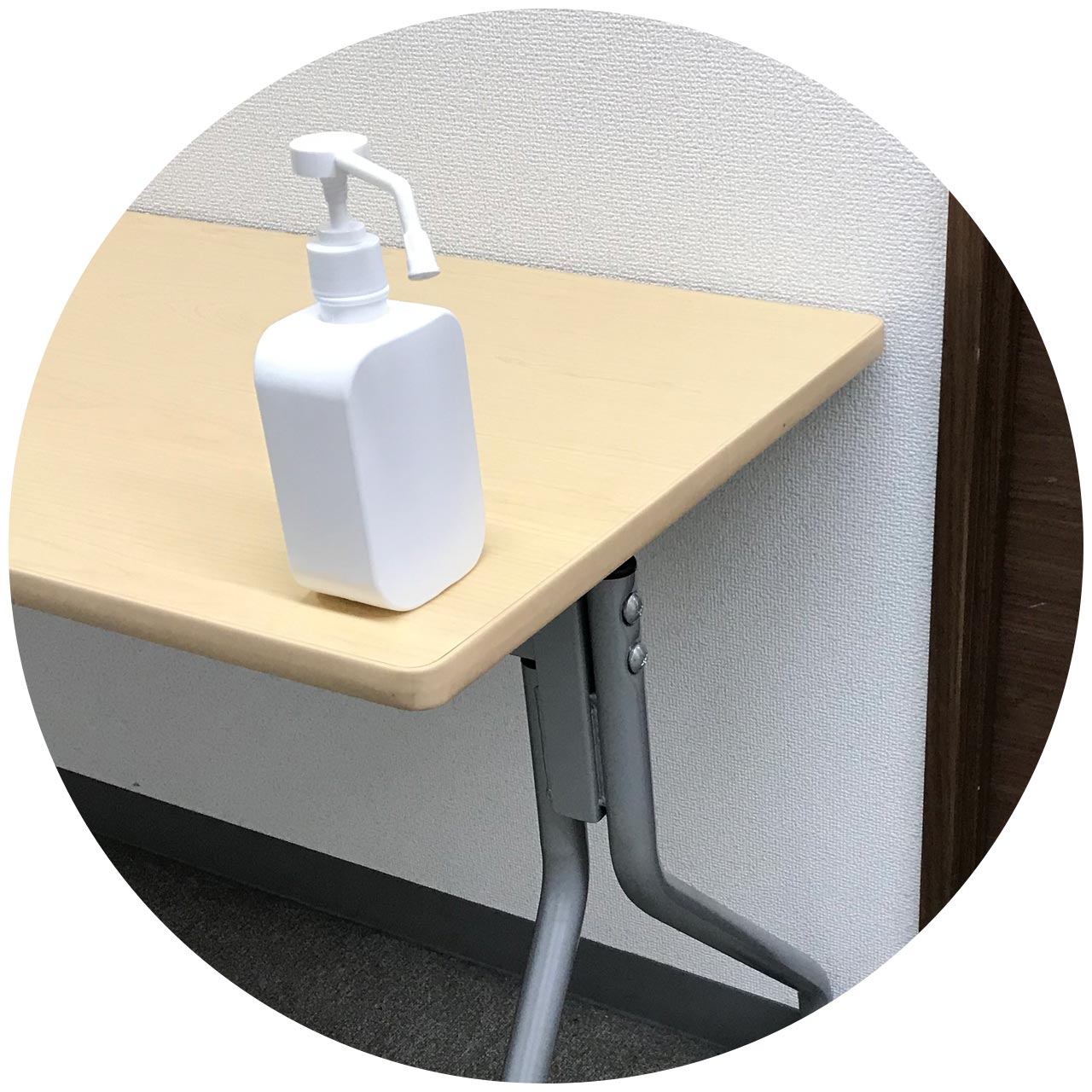 消毒スプレーの設置