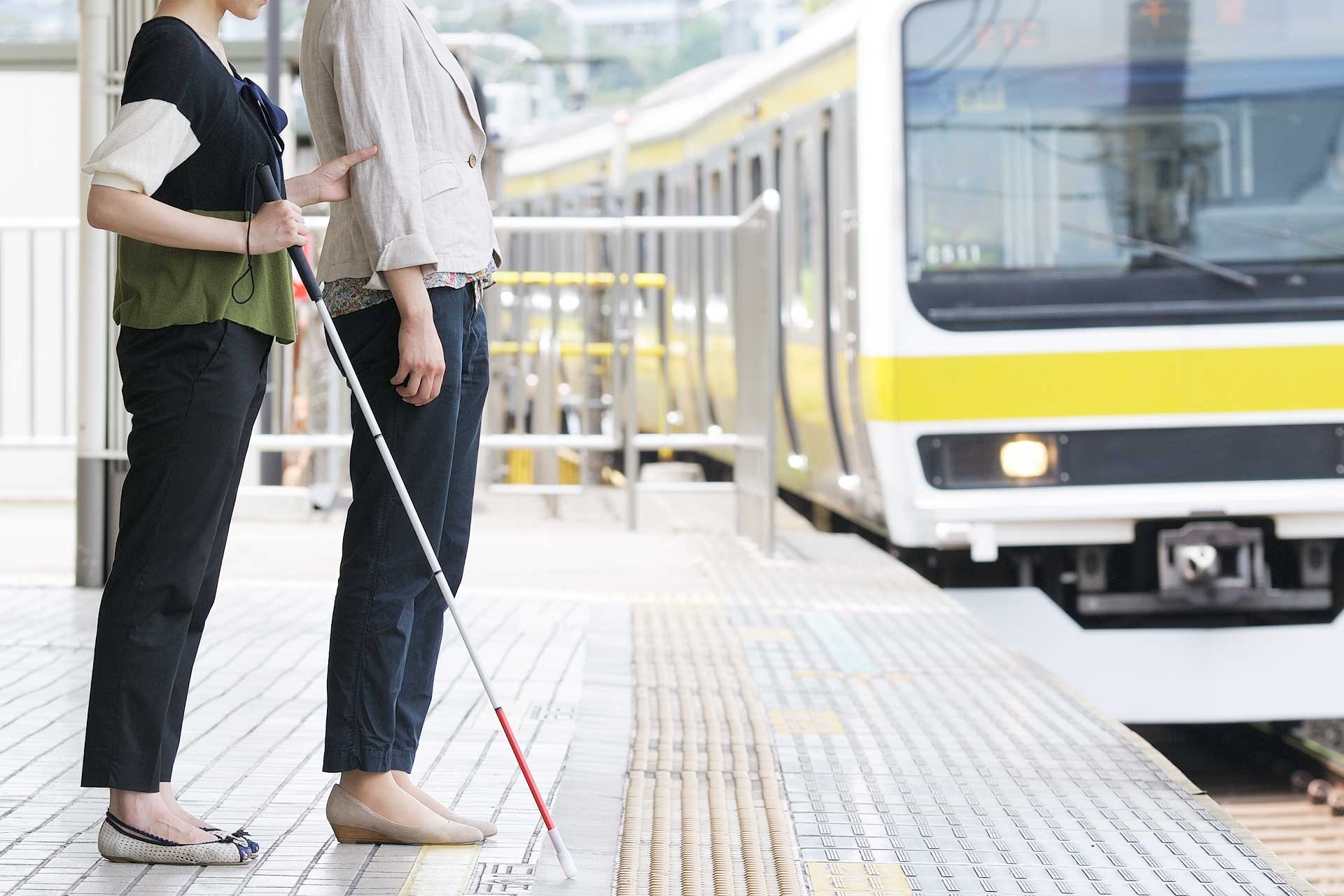 国土交通省の接遇ガイドラインに準拠し、サービス現場に即したカリキュラム